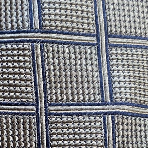 Drakes Tie for Paul Stuart - Picture 6 of 8